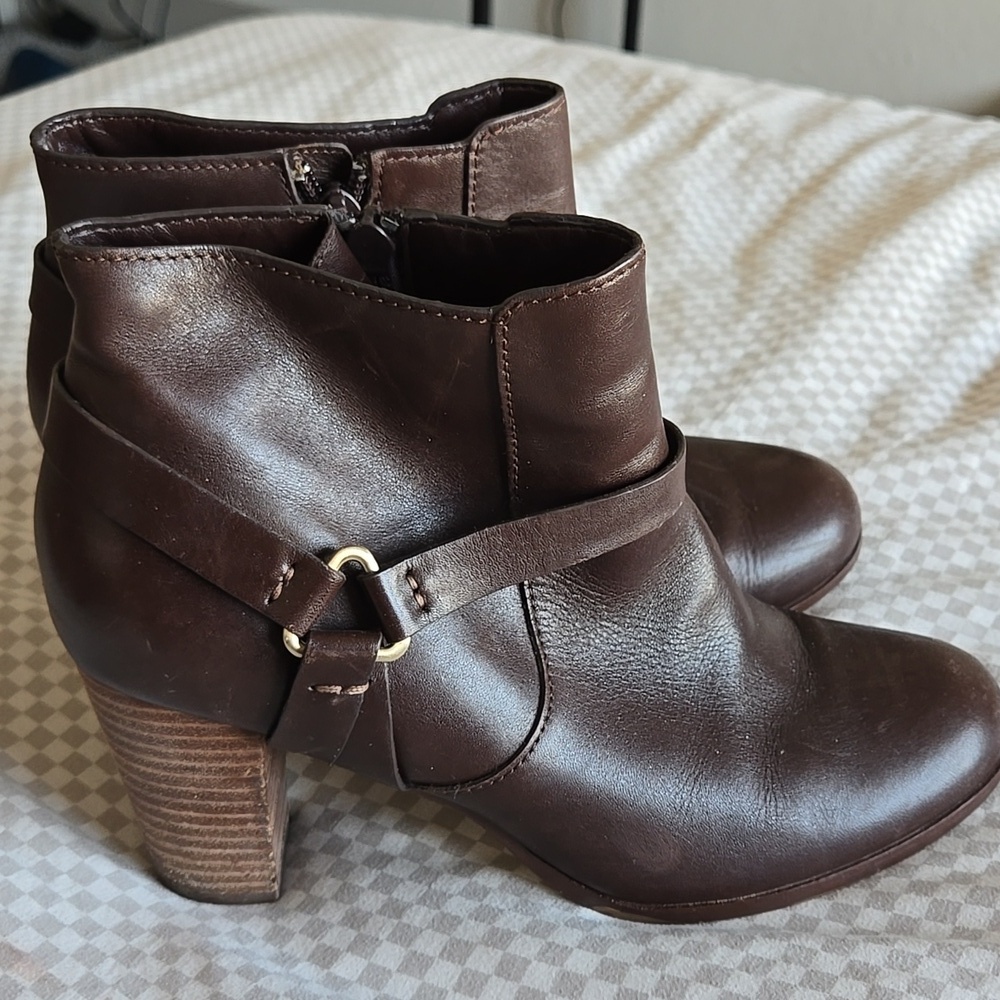 Cole haan grand os chocolate brown booties